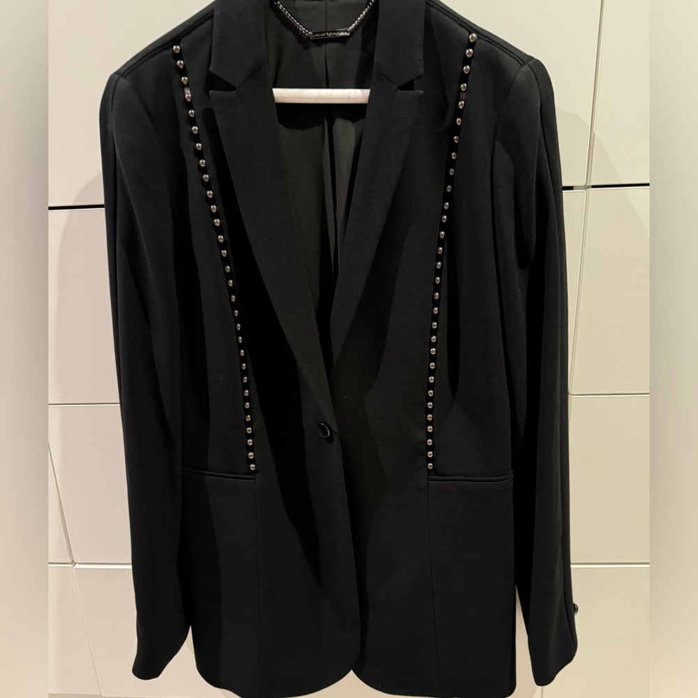 NWT Elie Tahari Black ‘Ivy Jacket’ with embellishments